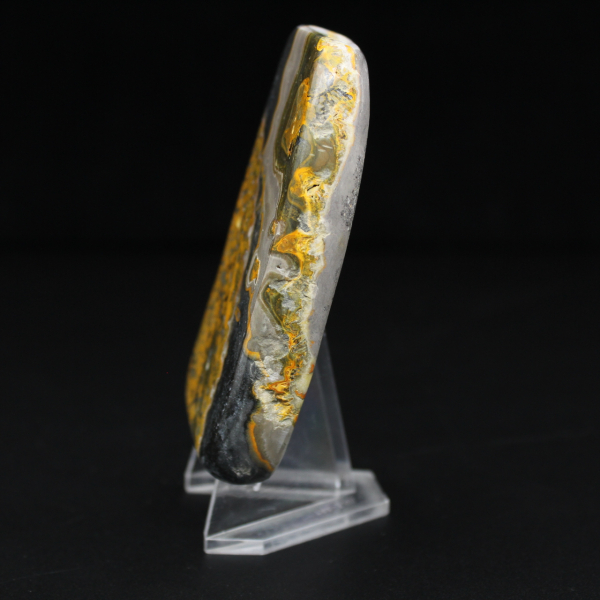 Polierter Echtheitsstein aus Hummeljaspis