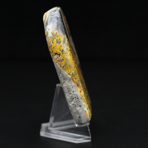 Polierter Echtheitsstein aus Hummeljaspis