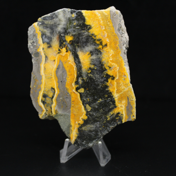 Poliertes Exemplar aus Hummeljaspis – 105 g