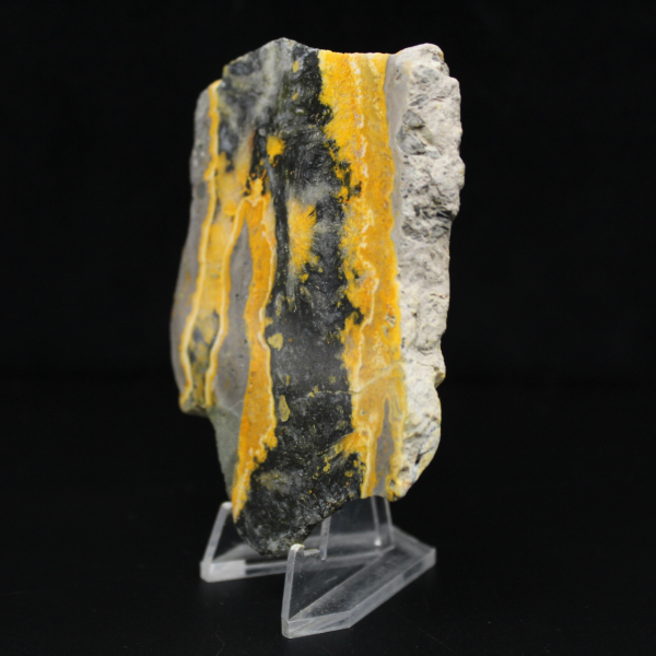 Poliertes Exemplar aus Hummeljaspis – 105 g