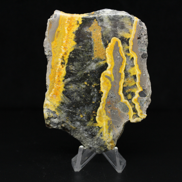 Poliertes Exemplar aus Hummeljaspis – 105 g