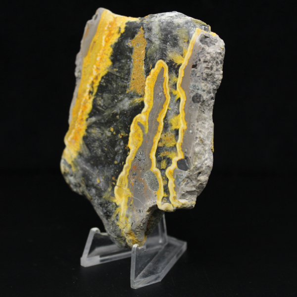 Poliertes Exemplar aus Hummeljaspis – 105 g