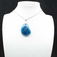 Großer Apatit-Anhänger aus Madagaskar – Sammlerstück aus der Mineralogie