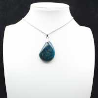 Apatit-Anhänger aus Madagaskar – Natürliche Kristallisation