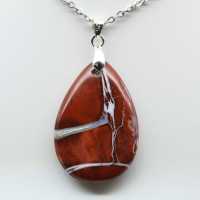 Exemplar aus rotem Jaspis aus Madagaskar