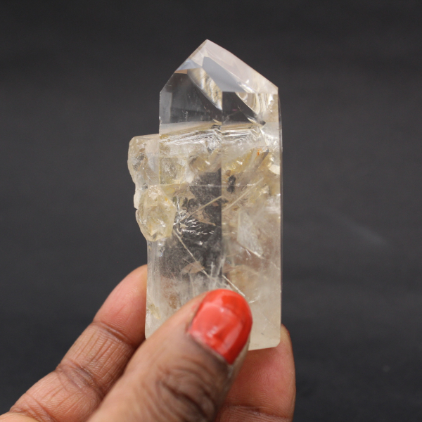 Leicht zitrischer bergkristall
