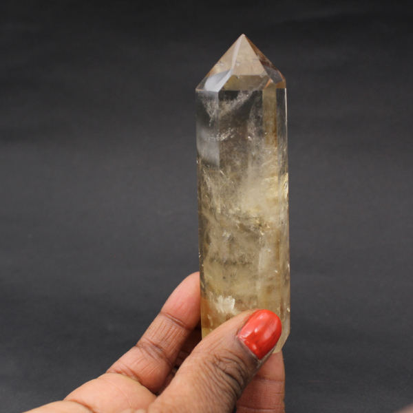 Bergkristall mit leicht zitriertem prisma