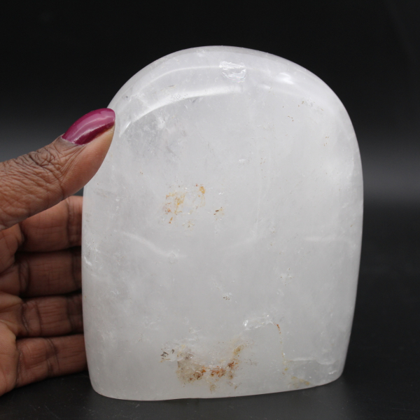Polierter bergkristall-zierstein aus madagaskar