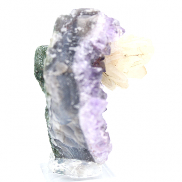 Calcitblüte auf Amethyst