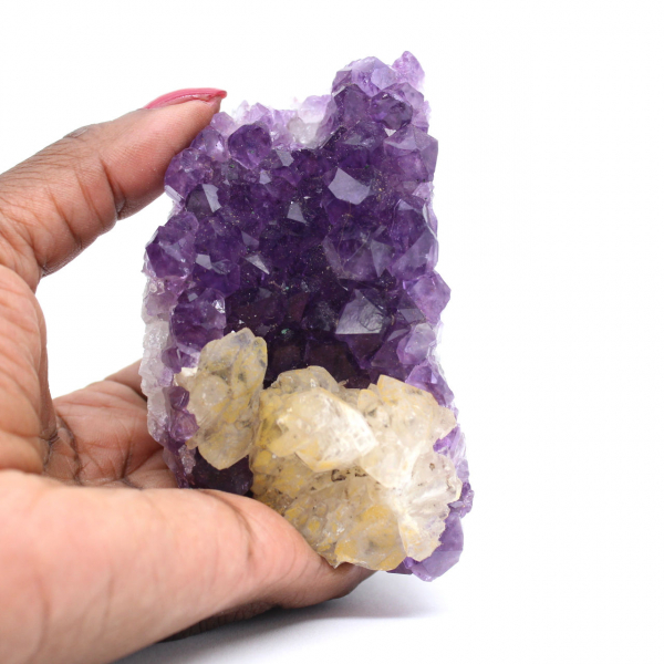 Calcitkristalle auf Amethyst