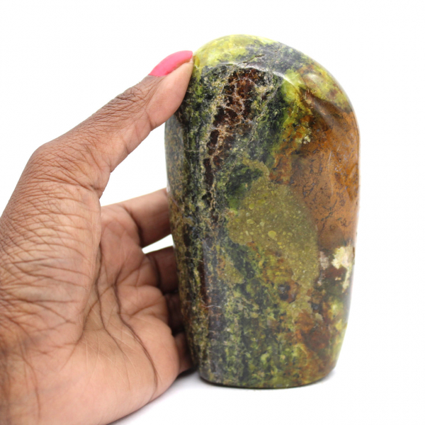 Sammlerstück grüner Opal aus Madagaskar