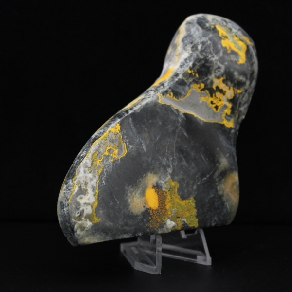 Große Dekoration aus Hummeljaspis-Naturstein