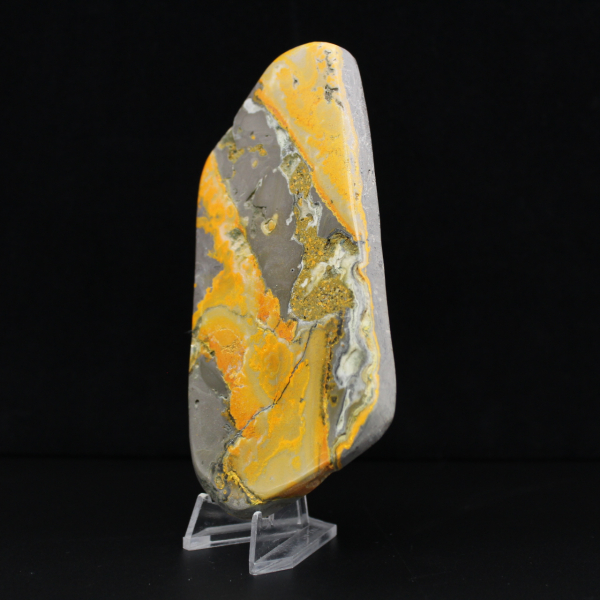 Jasper Hummel-Exemplar Vulkangestein