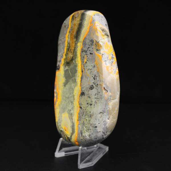 Naturpoliertes Ornament aus Hummeljaspis