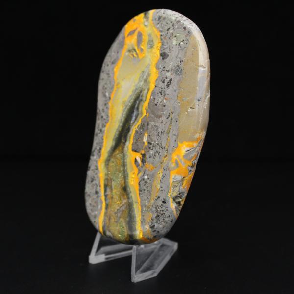 Naturpoliertes Ornament aus Hummeljaspis