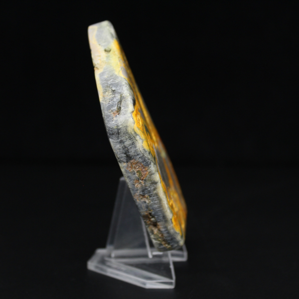 Poliertes Ornament aus Hummeljaspis, Unikat aus Indonesien