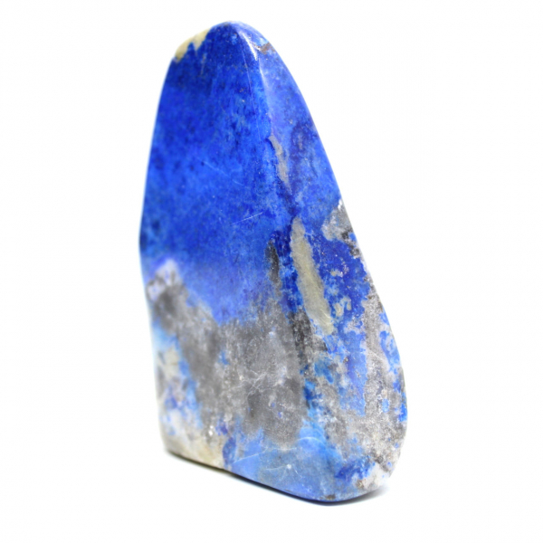 Lapislazuli, poliertes Ornament mit Pyriteinschlüssen