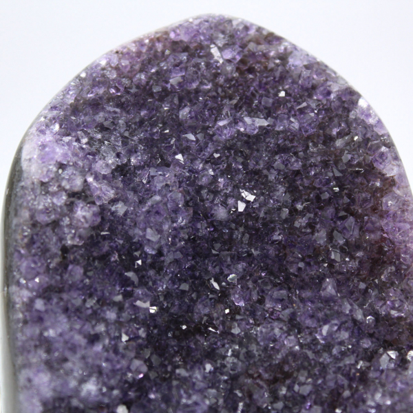 Amethyst-Geode, runde Form – Harmonische Dekoration