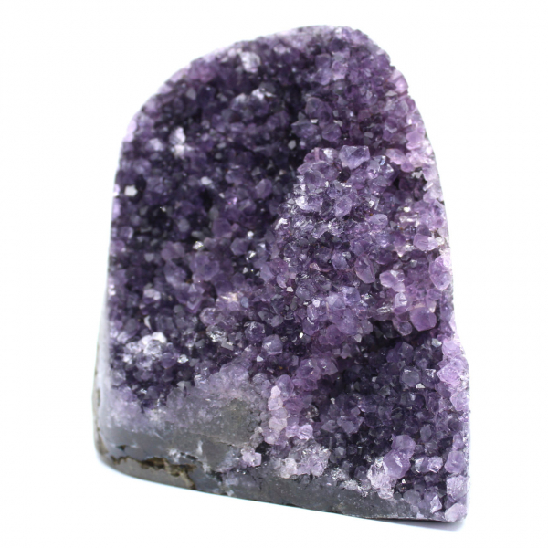Amethyst-Taschengeode aus Brasilien – Kleiner geologischer Schatz