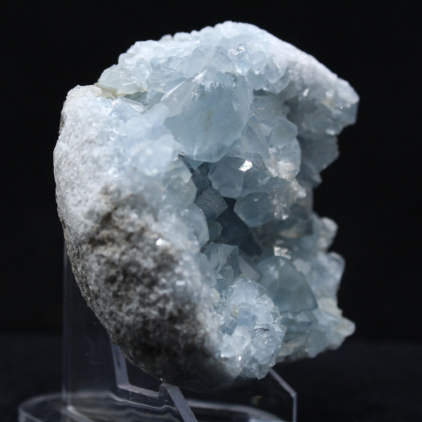 Ansammlung von Celestinkristallen – Herkunft Madagaskar