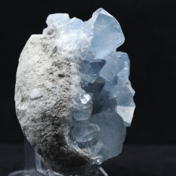 Massive Celestine-Geode aus Madagaskar