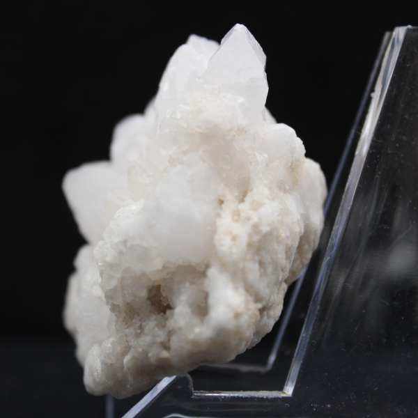 Natürlicher Blumenquarz aus Marokko mit feinen Kristallen