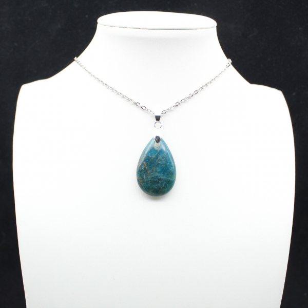 Anhänger aus blauem Apatit aus Madagaskar – kleines, kostbares Exemplar