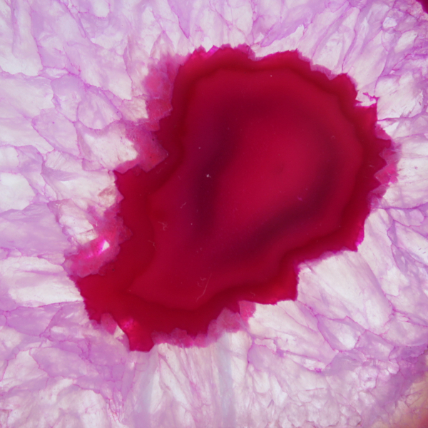 Dekorative Scheibe aus rosafarbenem Achat