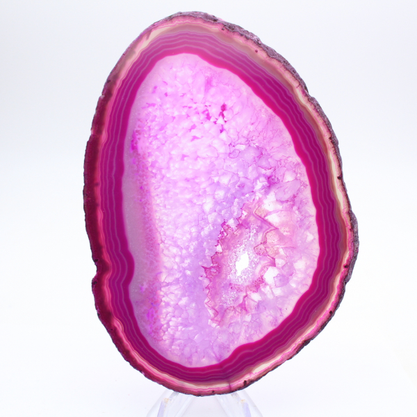 Dekorative Scheibe aus gefärbtem rosa Achat