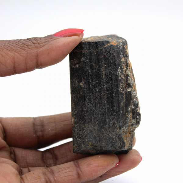 Kleiner schwarzer Turmalin aus Madagaskar – Rohprobe