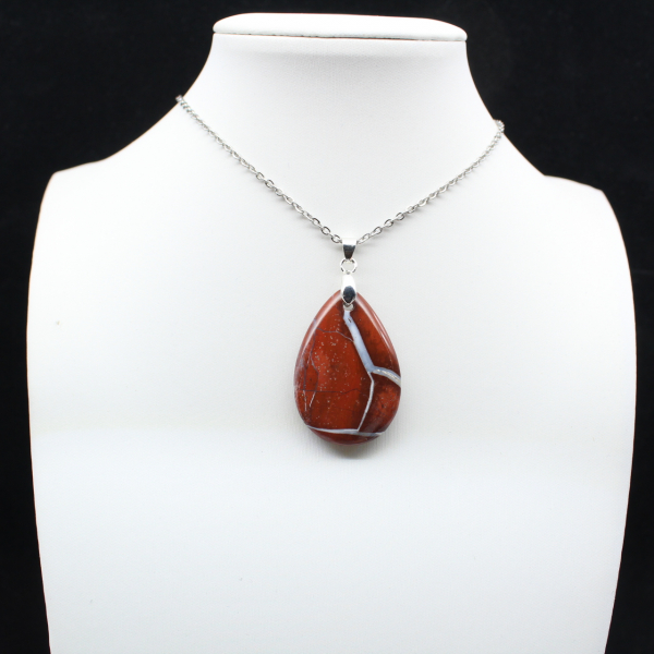 Exemplar aus rotem Jaspis aus Madagaskar