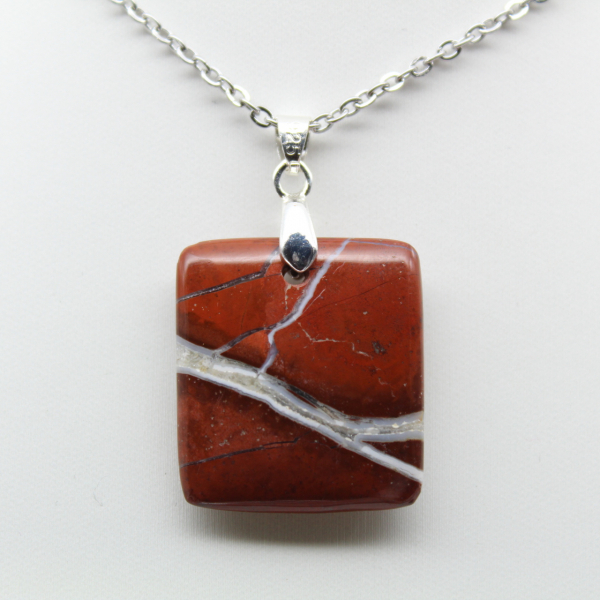 Polierter roter Jaspis aus Madagaskar