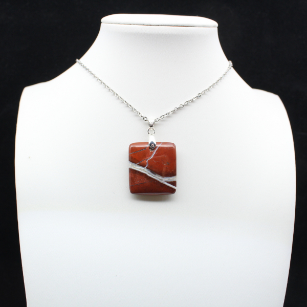 Polierter roter Jaspis aus Madagaskar