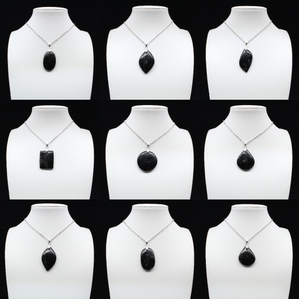 Schwarzer Turmalin-Anhänger