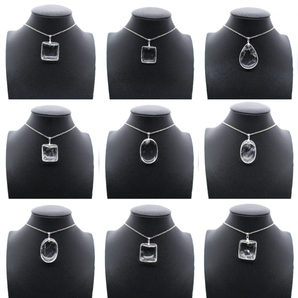 Polierter Quarzanhänger