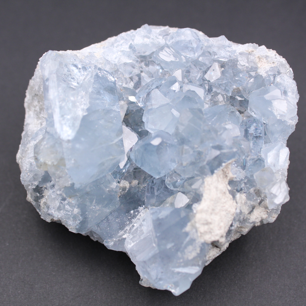 Blaue Celestitkristalle
