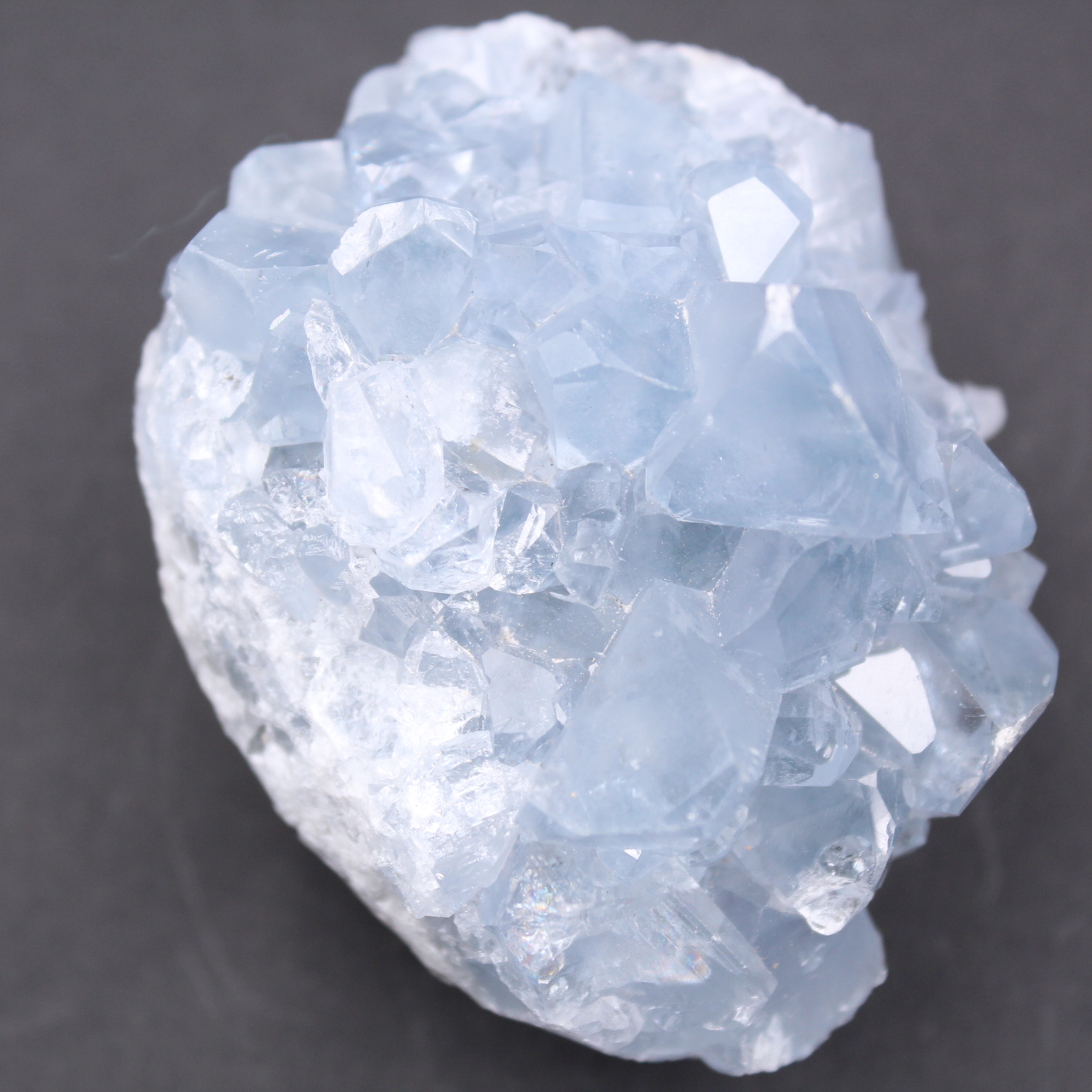 Blaue Celestitkristalle
