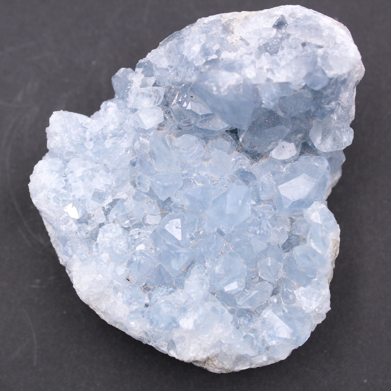 Blaue Celestitkristalle