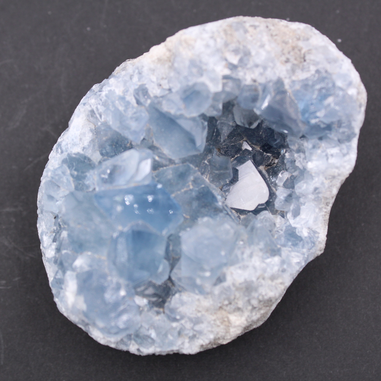 Blaue Celestitkristalle