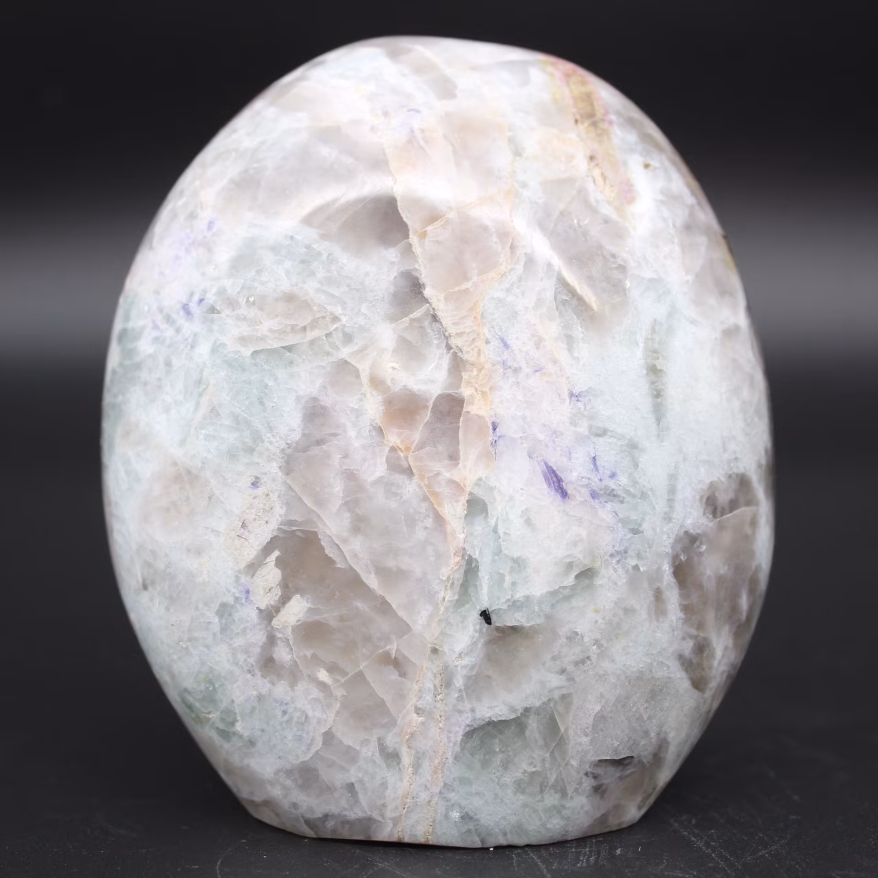 Natürliche Turmalineinschlüsse für Ornamente