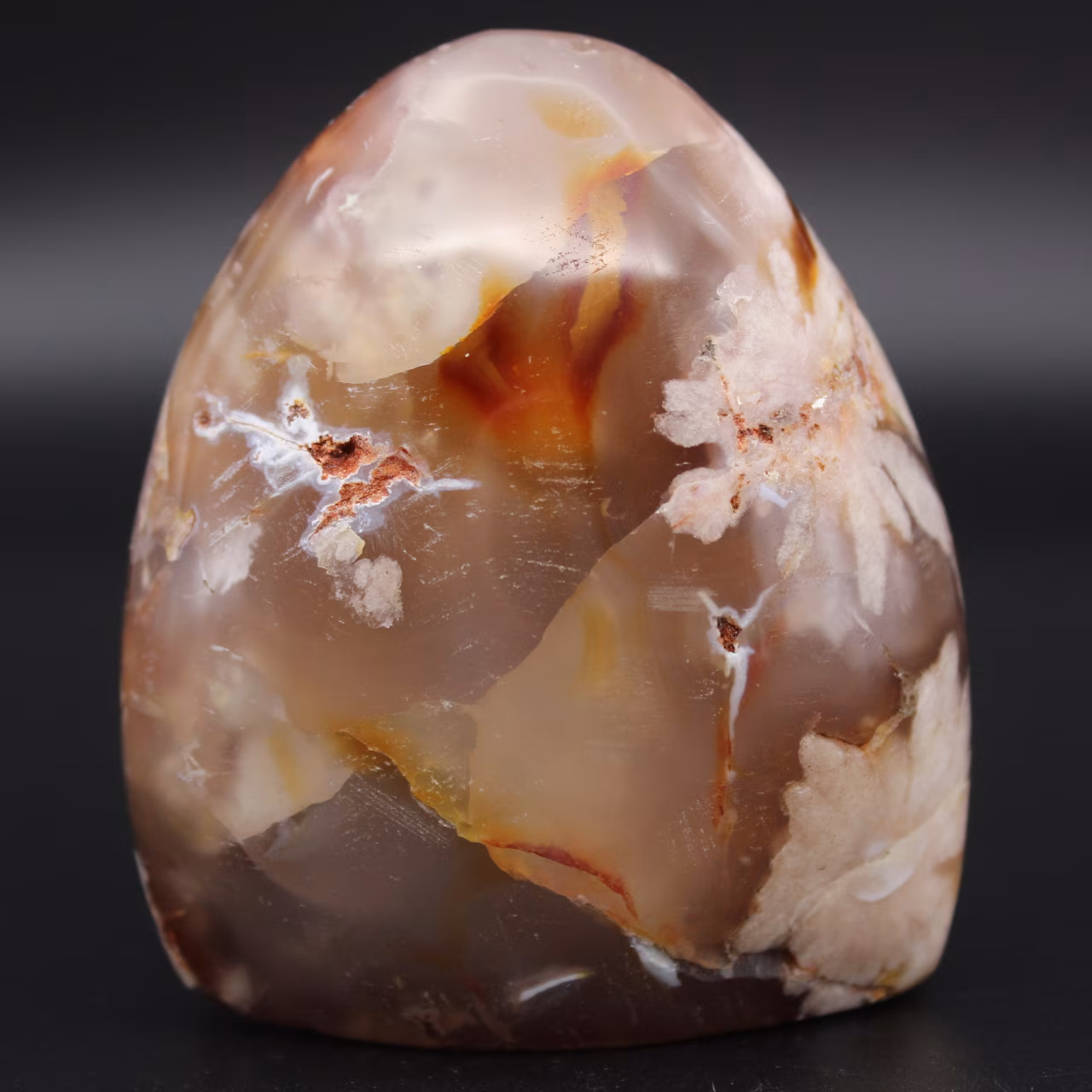 Agate flower ornamental stone from Madagascar