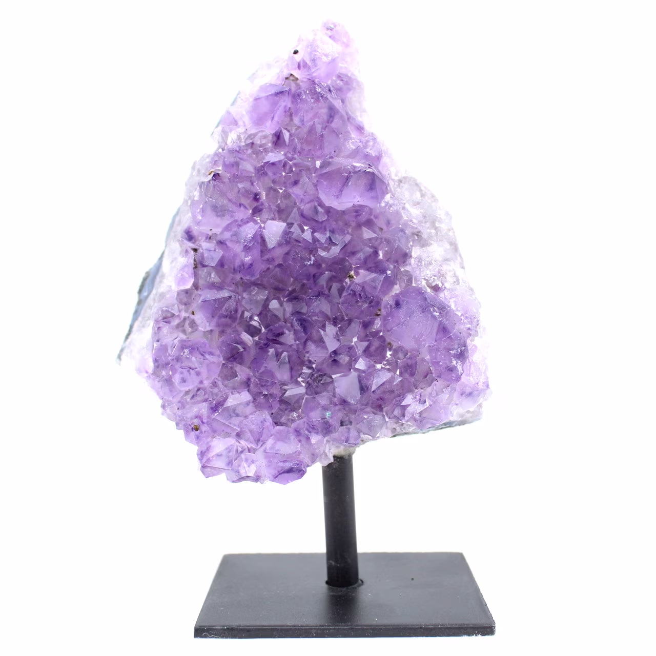 Natürlicher amethyststein mit sockel