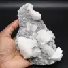 Calcit kristallisiert auf gangart - 0