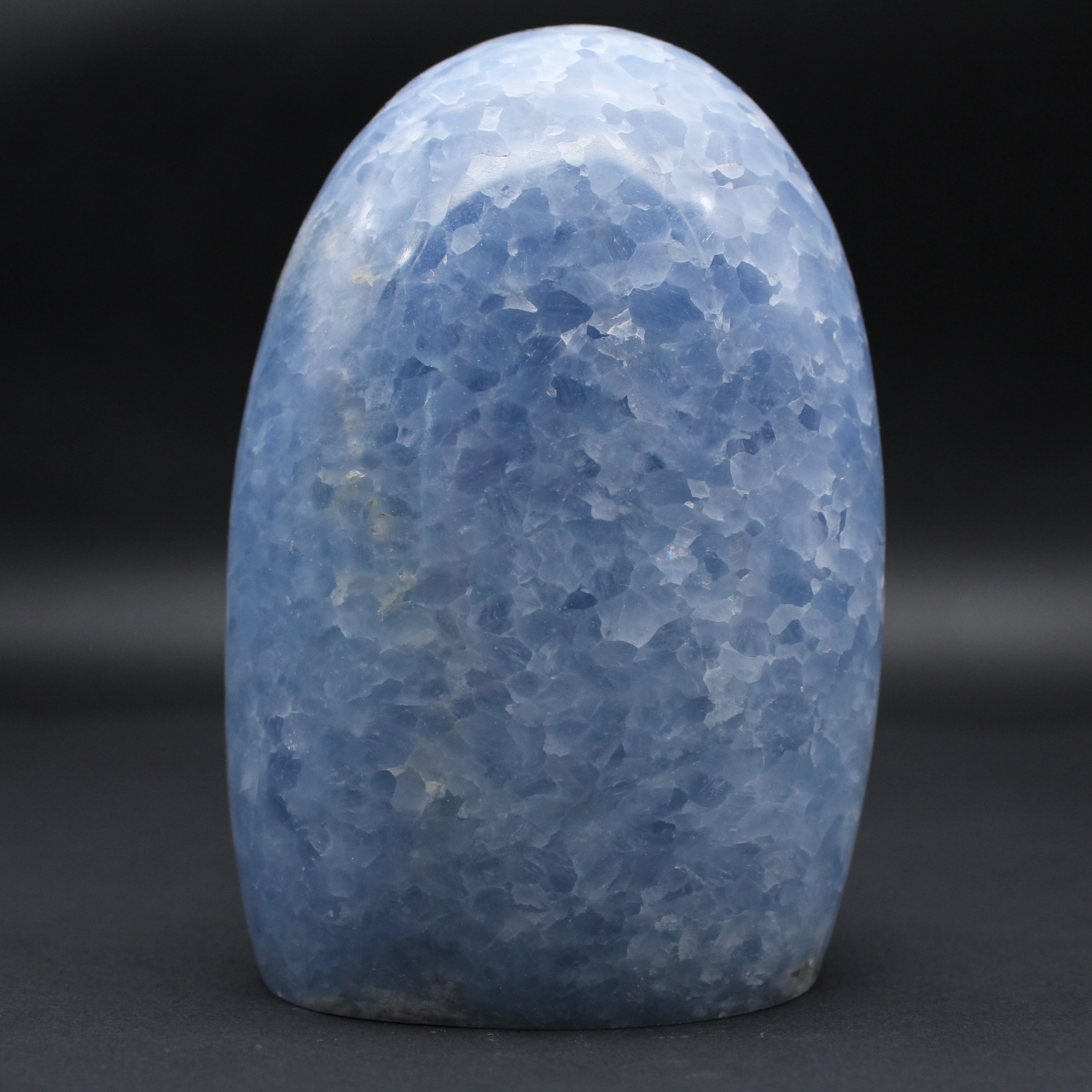 Blauer Calcit, polierte Freiform