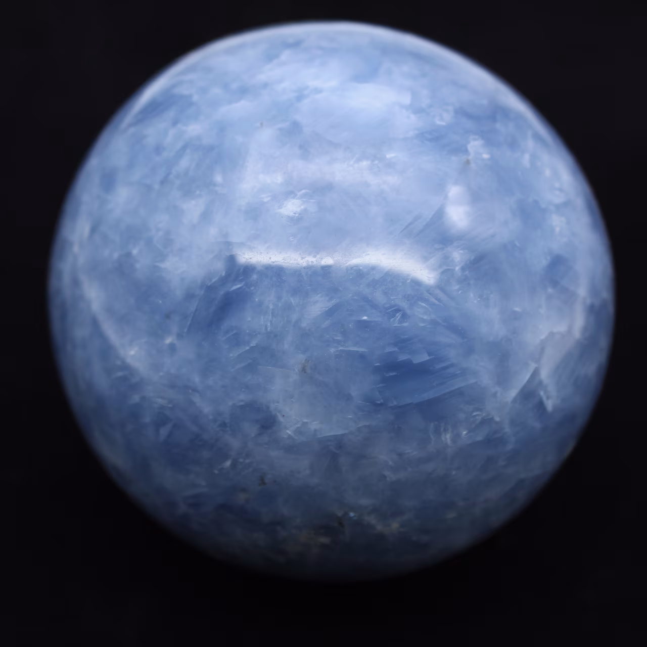 Blaue calcitkugel