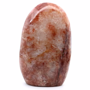 Polierter stein aus rotem quarz