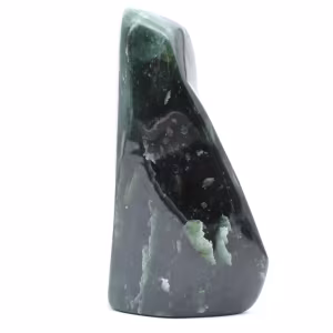 Nephrit-jade zum posieren