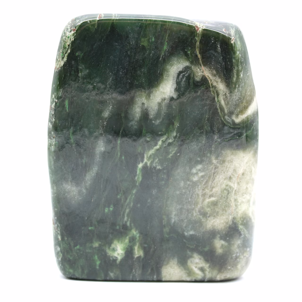Nephrit-jade in freier form