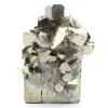 Große Pyritwürfel mit Quarzkristallen - 1