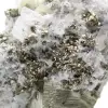 Pyrit auf Ganggestein mit Calcit und Quarz - 6